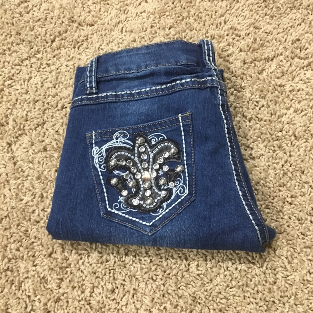 Liuce’s Jeans capris